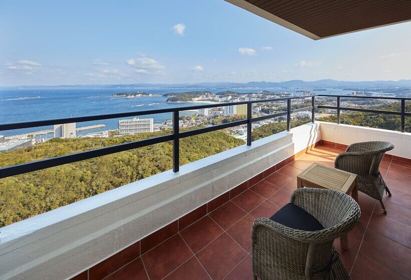 Королевский Люкс, Infinito Hotel & Spa Nanki Shirahama
