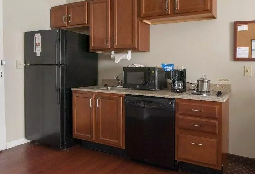 スタンダードスタジオ, Candlewood Suites Buffalo Amherst, An Ihg
