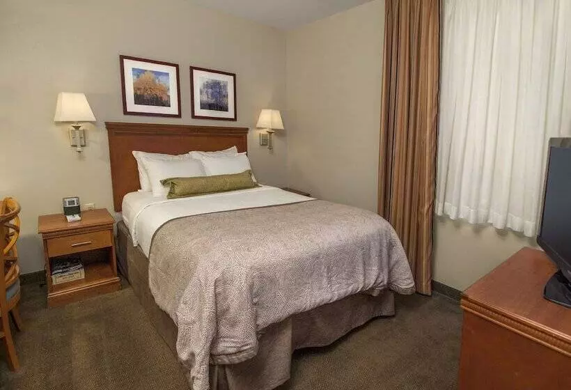 身障者適用スイートルーム, Candlewood Suites Buffalo Amherst, An Ihg