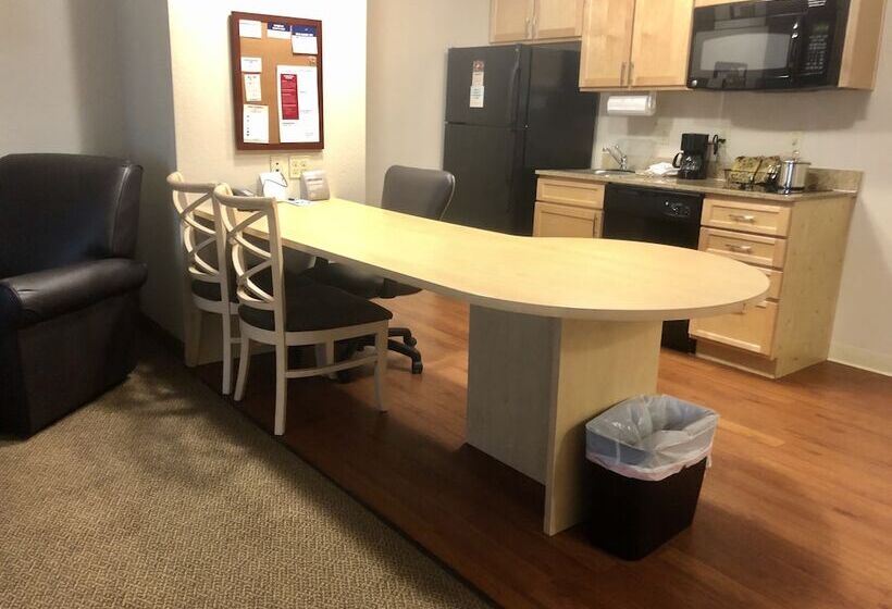 جناح, Candlewood Suites Houston The Woodlands, An Ihg
