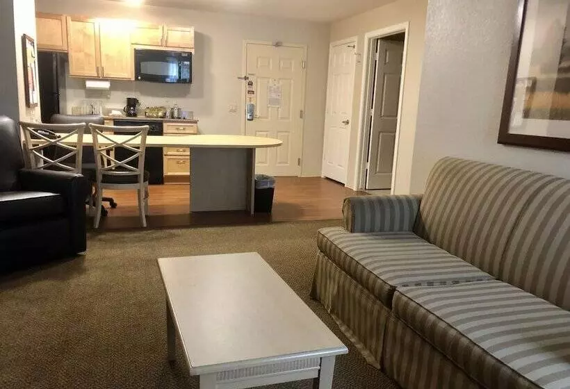 身障者適用スイートルーム, Candlewood Suites Houston The Woodlands, An Ihg