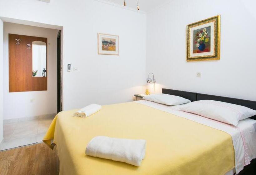 Трехместный Номер Стандарт Interior, Kusalo Guesthouse