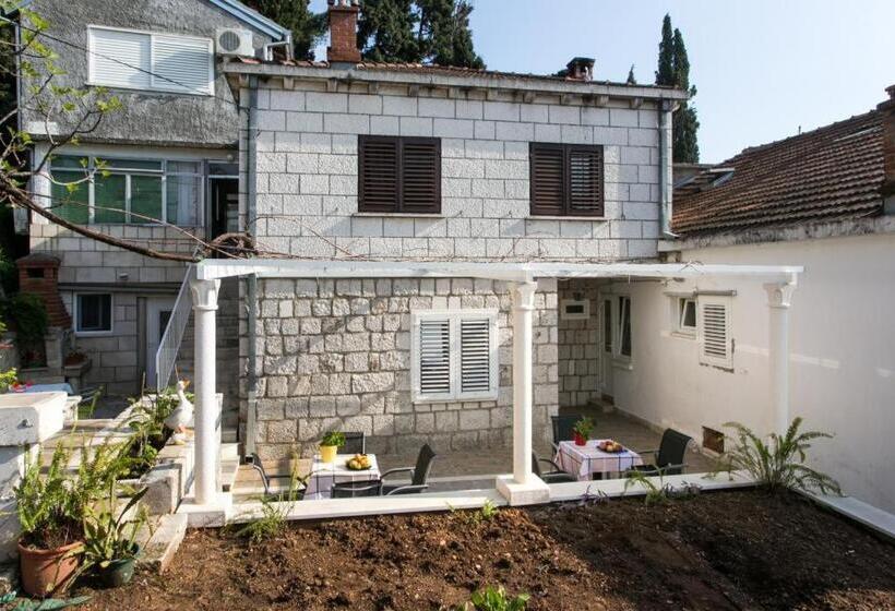 Апартаменты 1 Спальня с Террасой, Kusalo Guesthouse