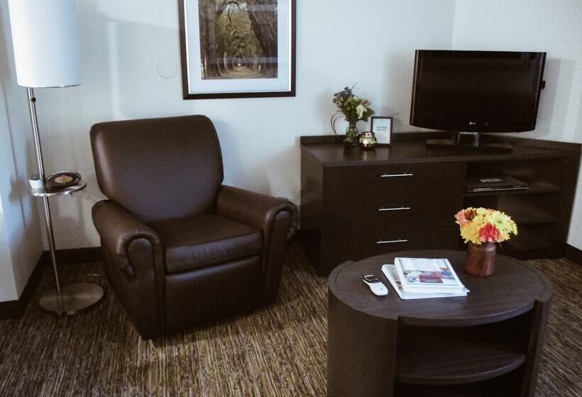 Люкс Адаптированный для Инвалидов, Candlewood Suites Alabaster, An Ihg