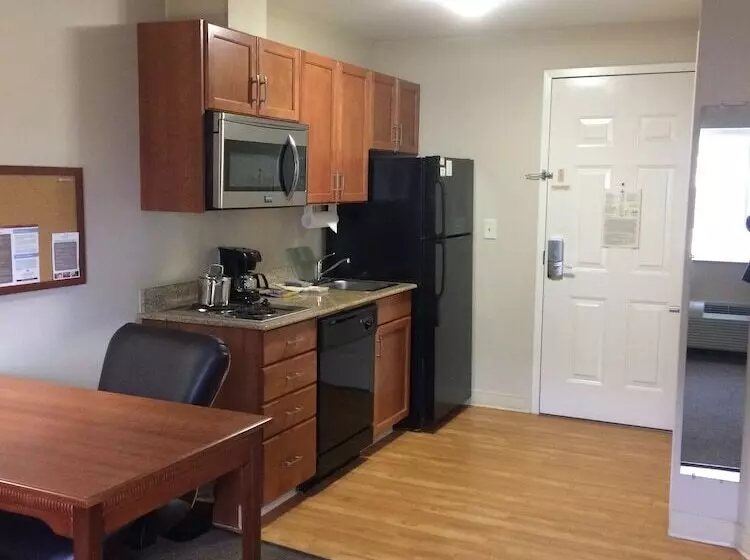 スタンダードスタジオ, Candlewood Suites Jacksonville, An Ihg