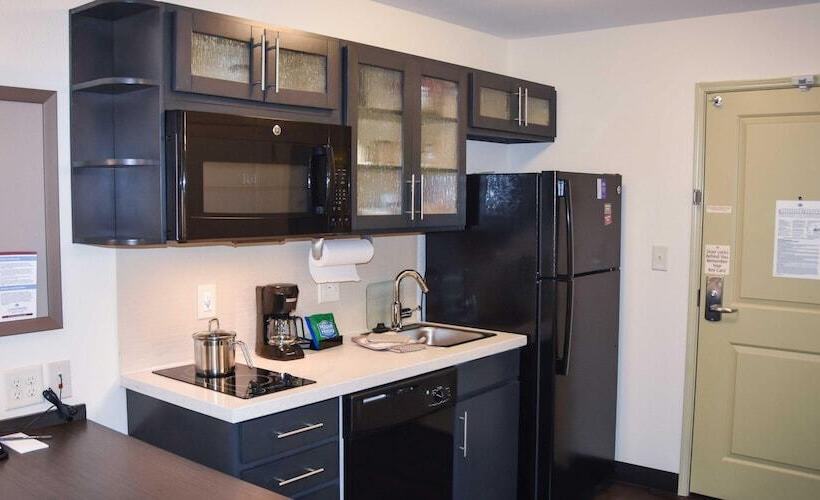 סוויטה, Candlewood Suites Pearl, An Ihg