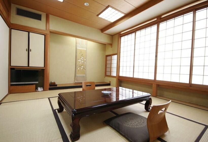 غرفة ديلوكس, Chikurinin Gunpoen