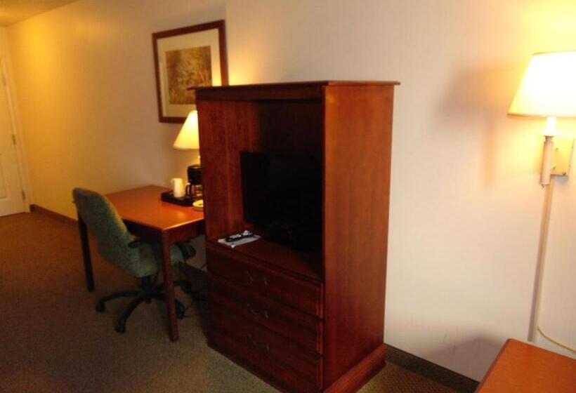 Люкс Кровать Кинг, Days Inn By Wyndham Pentwater