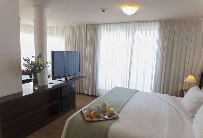 高级大房间, Intercity Montevideo