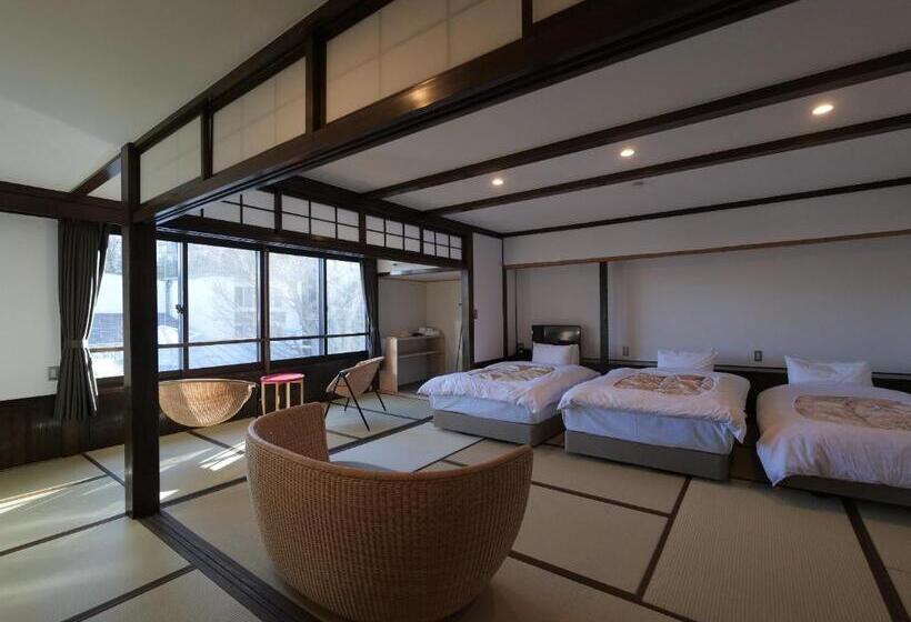 اتاق استاندارد سه نفره, Kusatsu Onsen Kusatsu Hotel1913