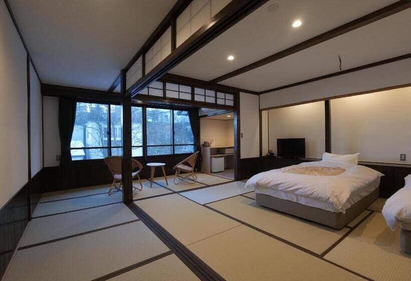 اتاق استاندارد سه نفره, Kusatsu Onsen Kusatsu Hotel1913