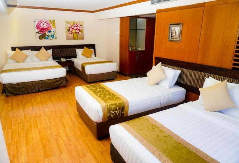 Семейный Номер, Kemena Hotel Bintulu