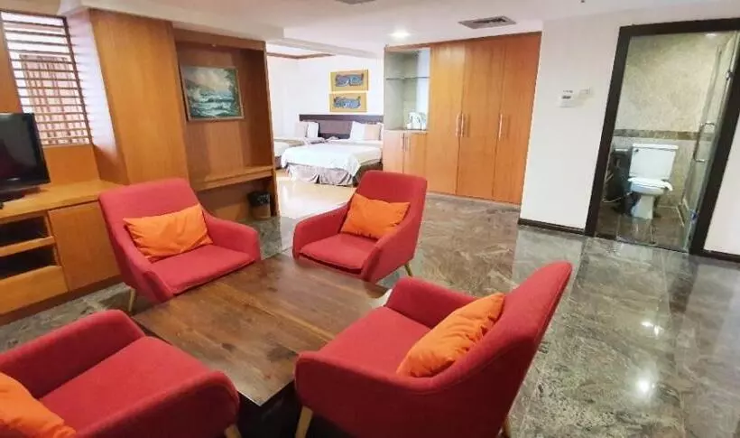 Perhehuone, Kemena Hotel Bintulu