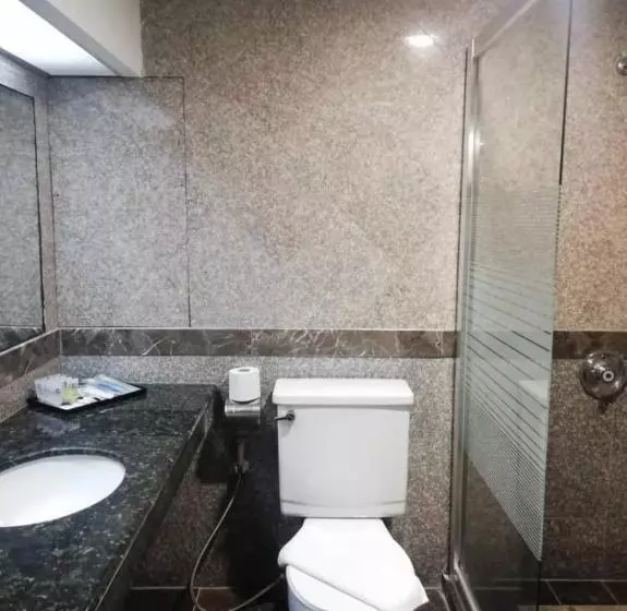 Perhehuone, Kemena Hotel Bintulu