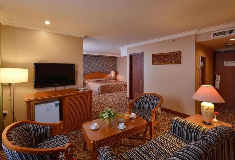 סוויטה אקזקיוטיב, Pearl View