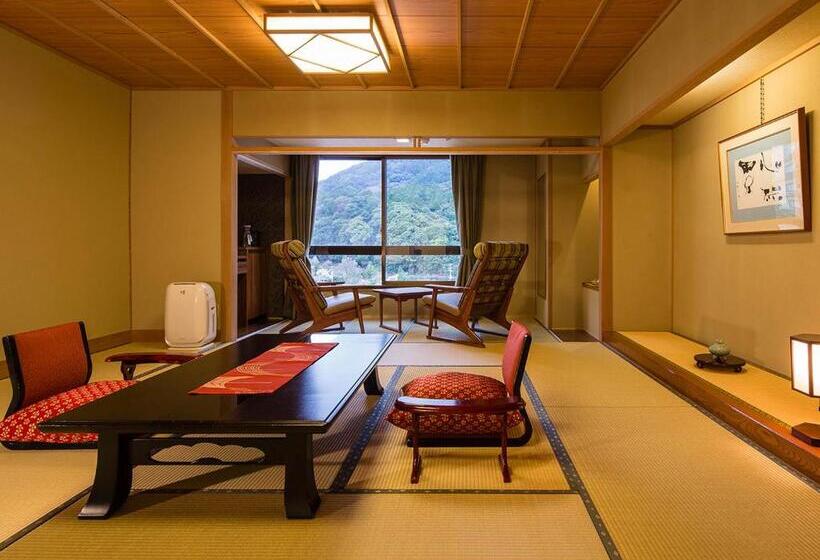 غرفة قياسية ثلاثية, Yumoto Konpira Onsen Hananoyu Kobaitei