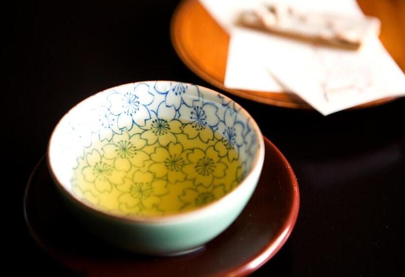 Семейный Номер Deluxe, Yumoto Konpira Onsen Hananoyu Kobaitei