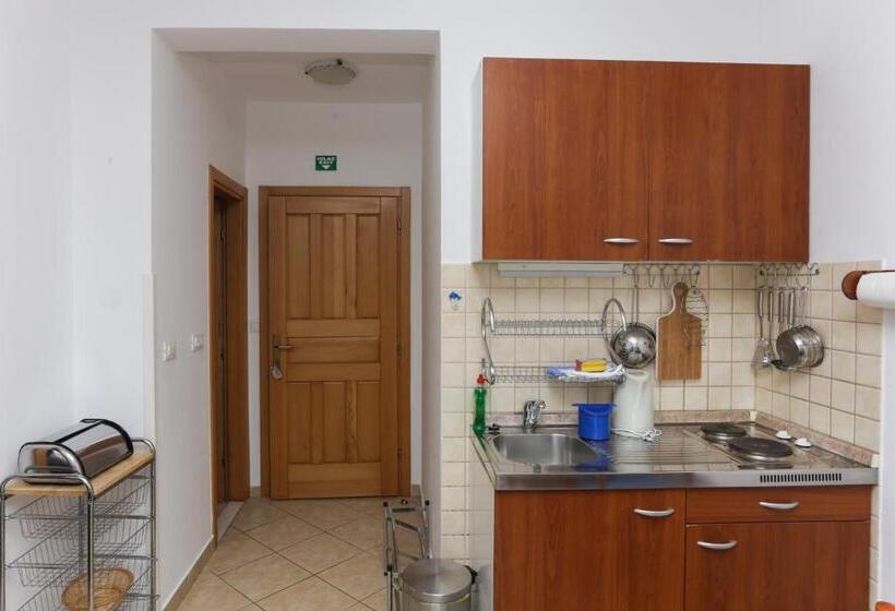 آپارتمان 1 خوابه با بالکن و چشم‌انداز دریا, K Apartments