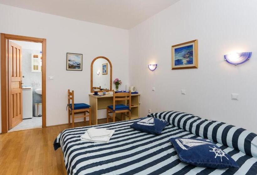 标准房带园景, K Apartments