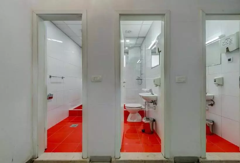 ルームシェアのワンベッド, Adriatic Hostel   Youth Only