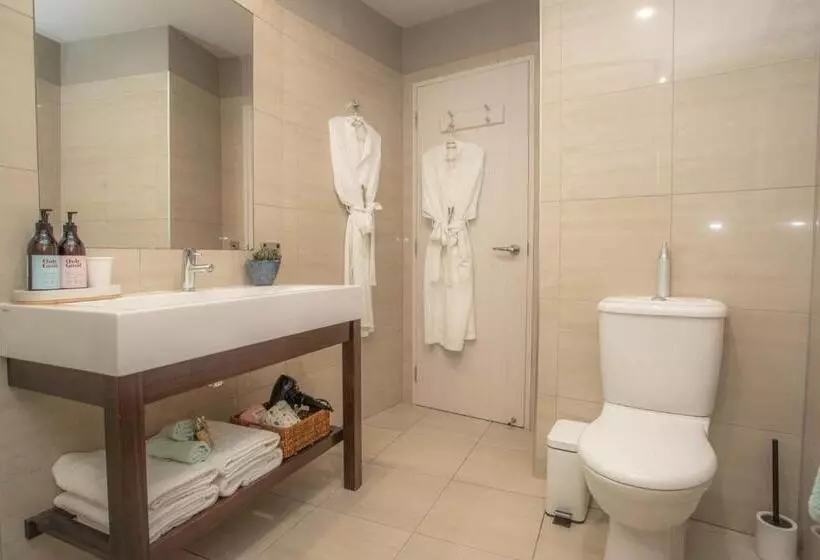 ４ベッドルームハウス, Dunluce Boutique B&b