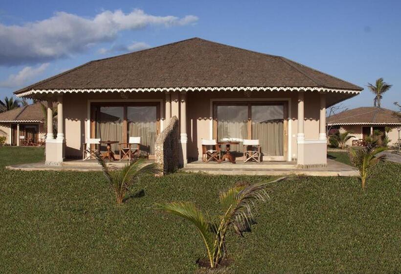 سوییت, Ocean Beach Resort & Spa