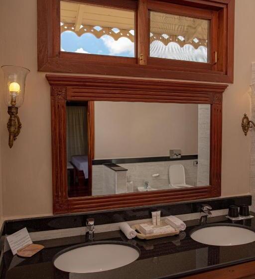 سوییت جونیور, Ocean Beach Resort & Spa