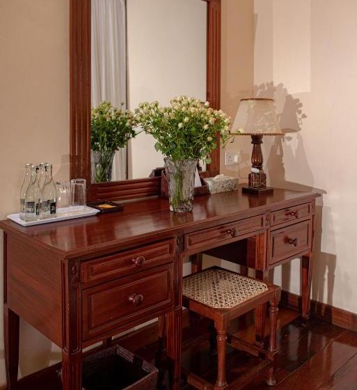 سوییت جونیور, Ocean Beach Resort & Spa