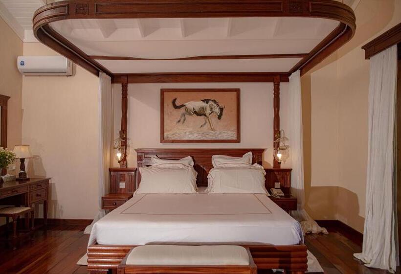 سوییت جونیور, Ocean Beach Resort & Spa