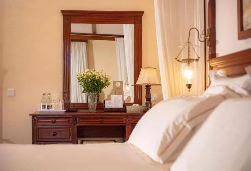 سوییت جونیور, Ocean Beach Resort & Spa