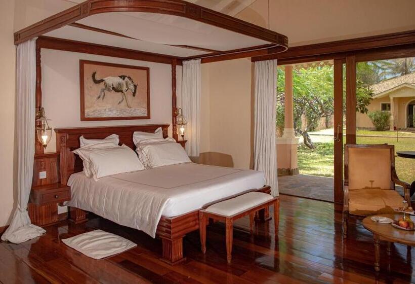 سوییت جونیور, Ocean Beach Resort & Spa