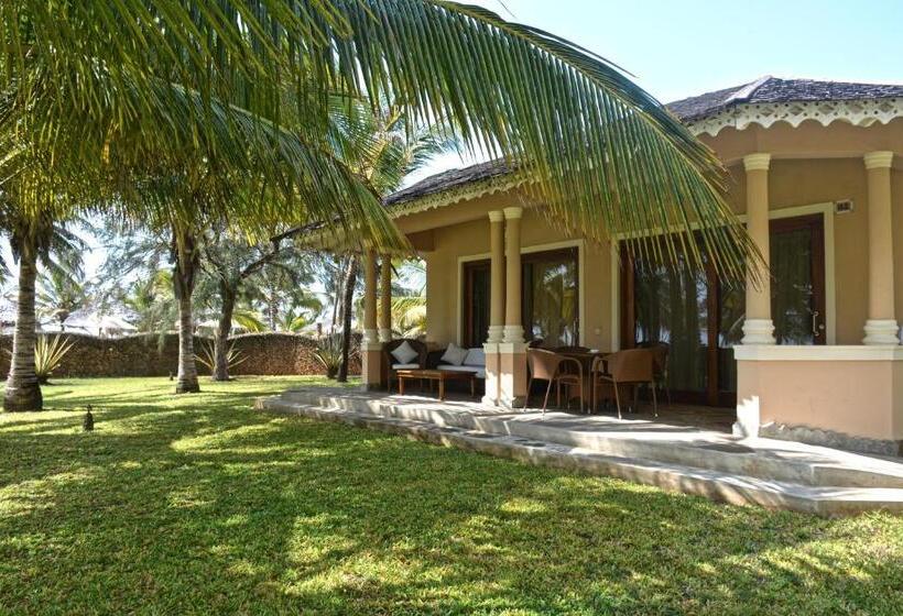 سوییت لوکس, Ocean Beach Resort & Spa