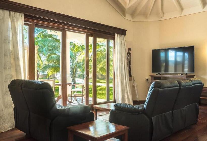 سوییت لوکس, Ocean Beach Resort & Spa