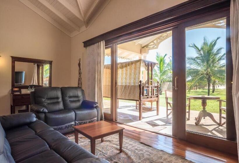 سوییت لوکس, Ocean Beach Resort & Spa