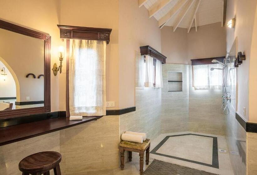 سوییت اجرایی, Ocean Beach Resort & Spa