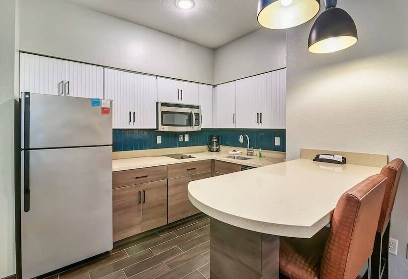 スイート, Staybridge Suites Tyler University Area, An Ihg