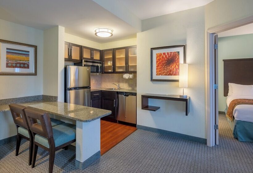 스위트, Staybridge Suites Wilmington Brandywine Valley, An Ihg