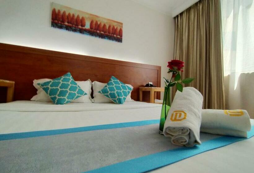 带大床的高级房间, Tang Dynasty