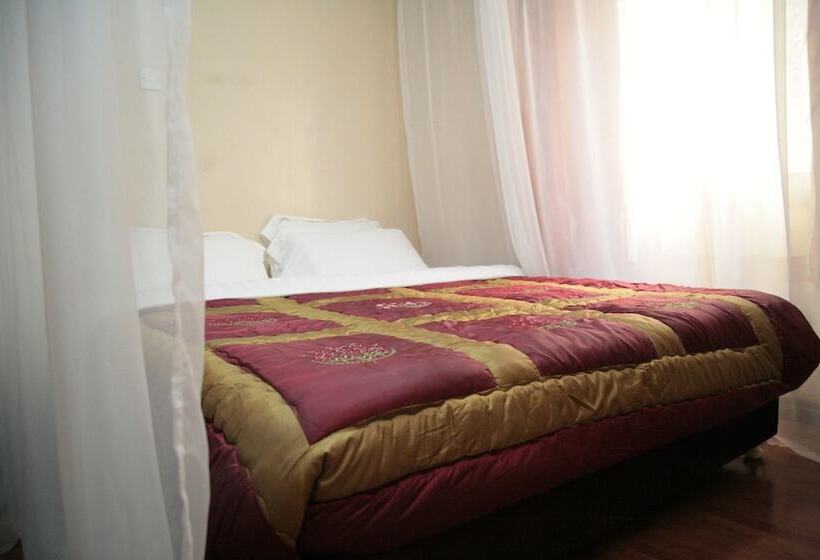 اتاق استاندارد, The Headquarters Inn