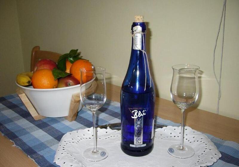 ３ベッドルームアパートメント, In The Palace