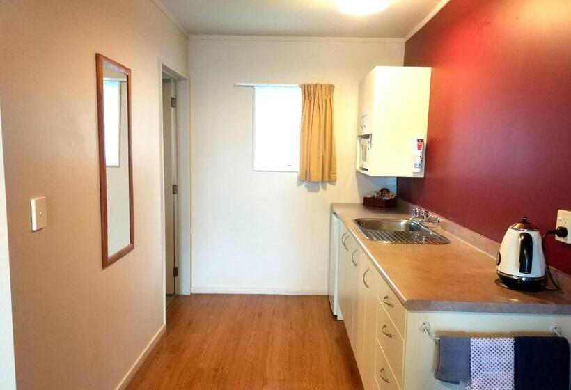 إستوديو قياسى, Braemar Motor Lodge