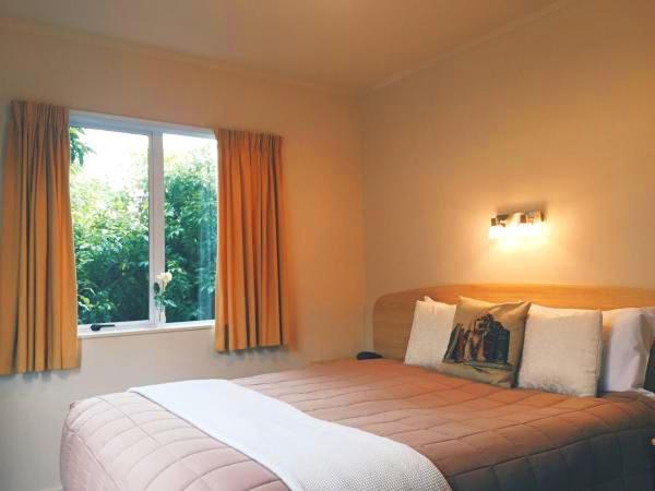 جناح مزود بجاكوزى, Braemar Motor Lodge