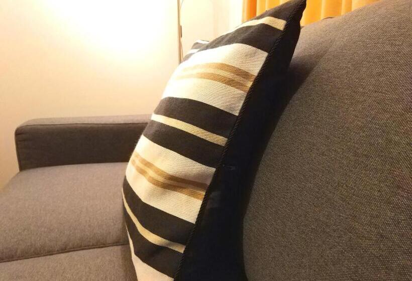 جناح مزود بجاكوزى, Braemar Motor Lodge