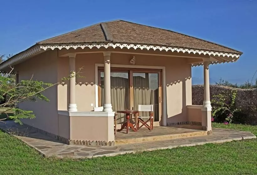 سوییت جونیور, Ocean Beach Resort & Spa