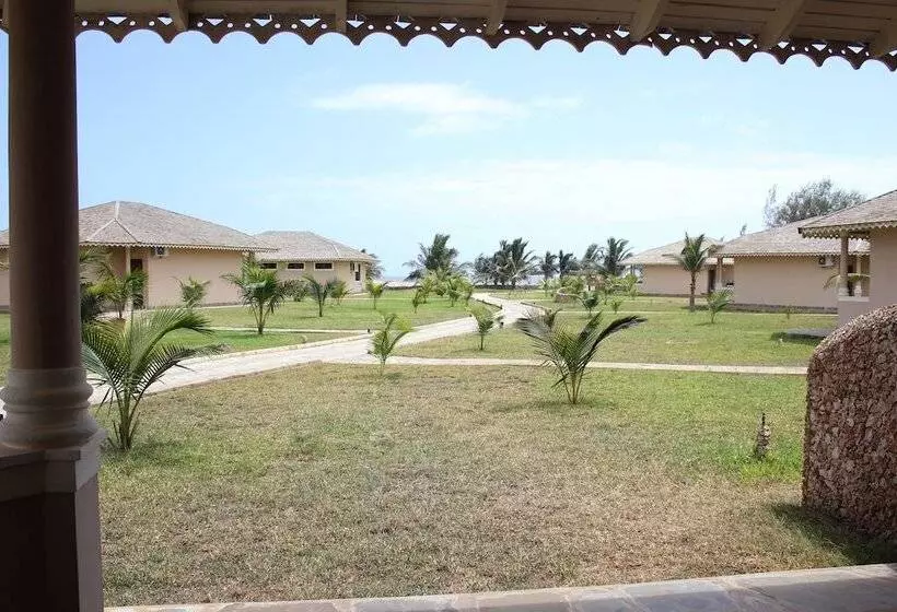 سوییت, Ocean Beach Resort & Spa