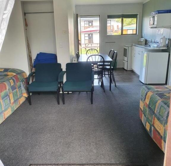 شقة غرفتين, Ohakune Court Motel