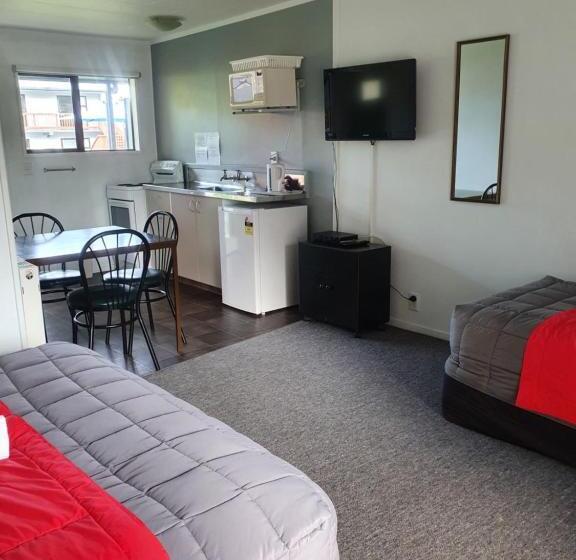 إستوديو قياسى, Ohakune Court Motel
