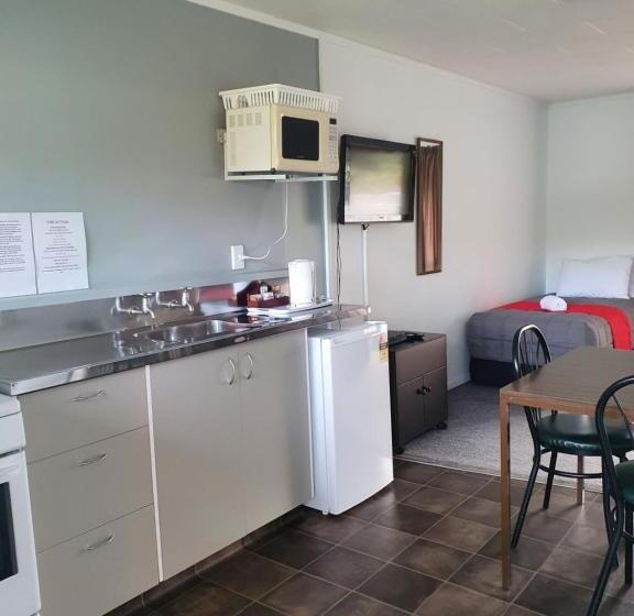 إستوديو قياسى, Ohakune Court Motel