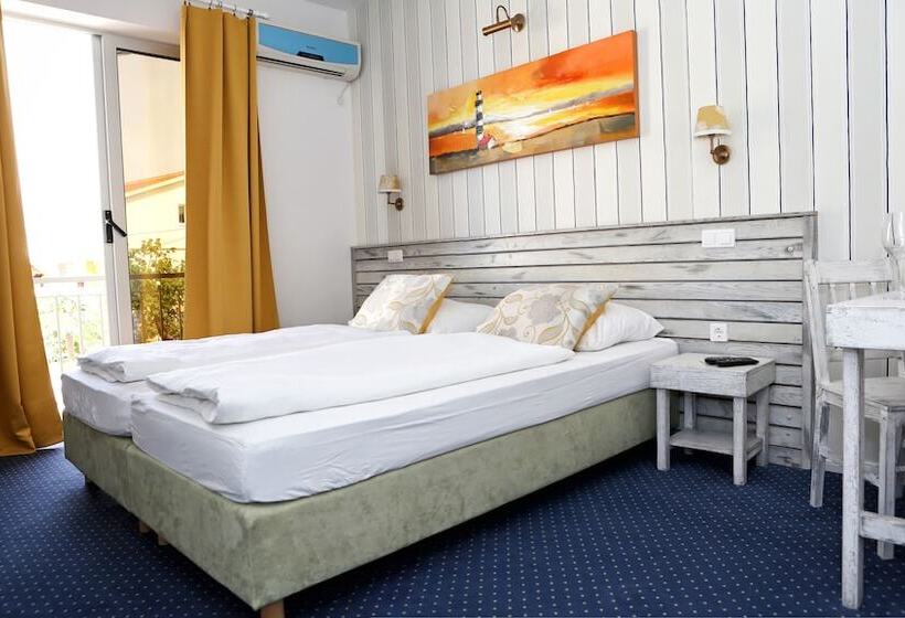 스탠다드 발코니 룸, Delfin