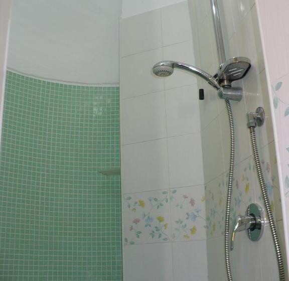 스탠다드 룸, Savoia